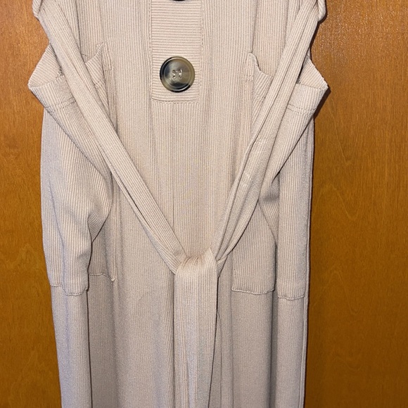 Beige Ribbed Pantsuit. Fashion Nova. Large. - Picture 5 of 15